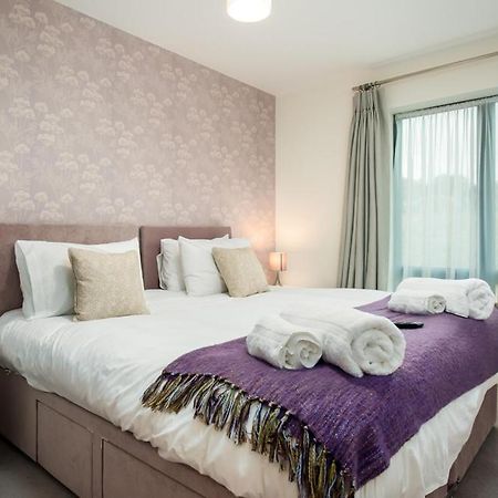 Solar Sanctuary- Skyline Balcony, City Centre, Three Floors, King Beds, Netflix And More! 巴斯 外观 照片